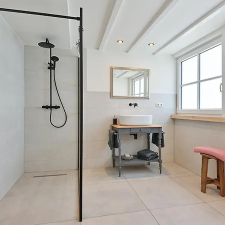 度假居 Sibbliem Luxury 法尔肯堡